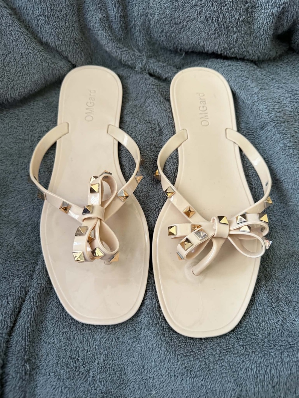Nude Bow Stud Thong Sandals for Women